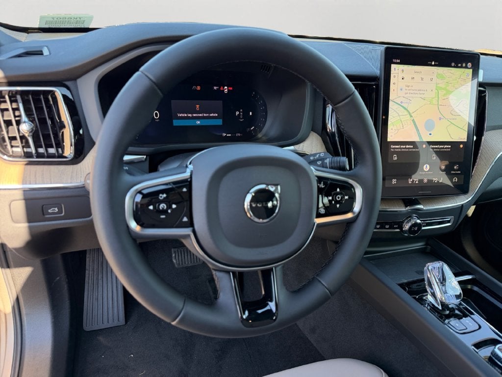 2027 Volvo XC60 B5 Plus