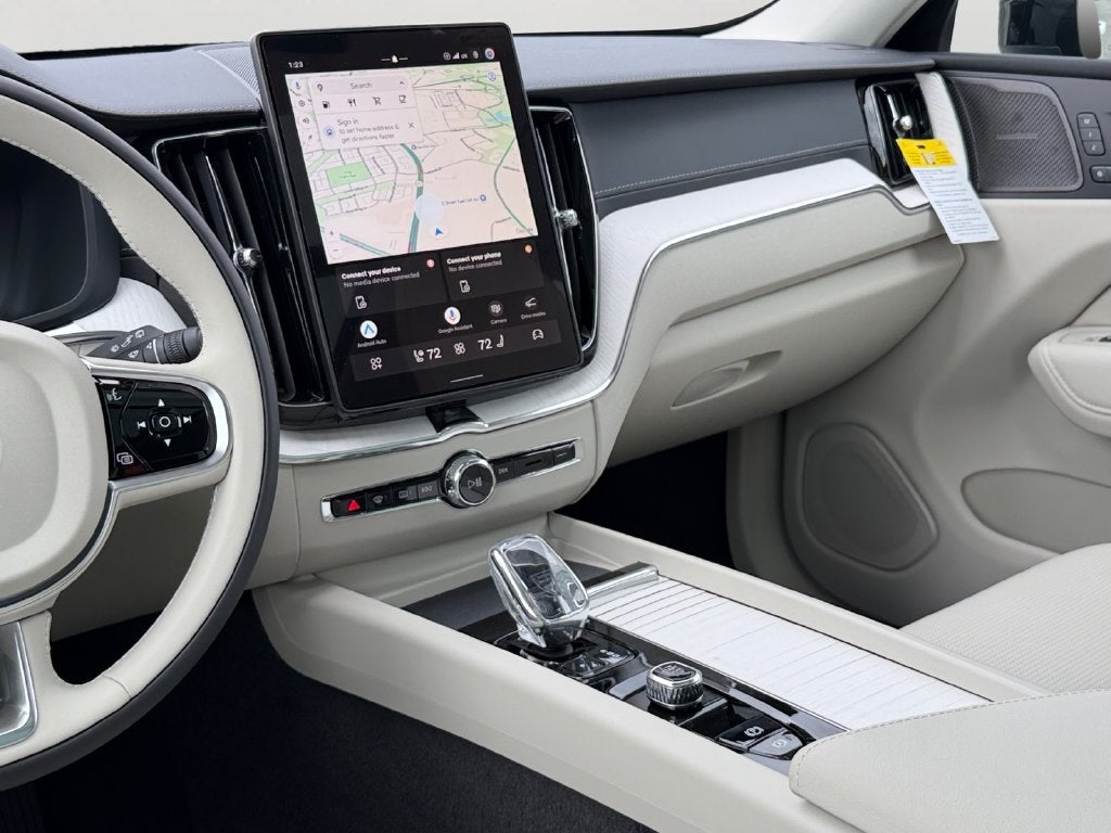 2027 Volvo XC60 B5 Ultra