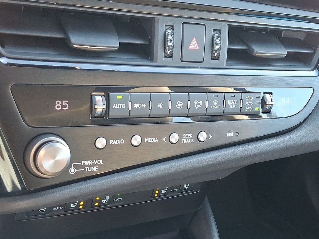 2023 Lexus ES 250 250