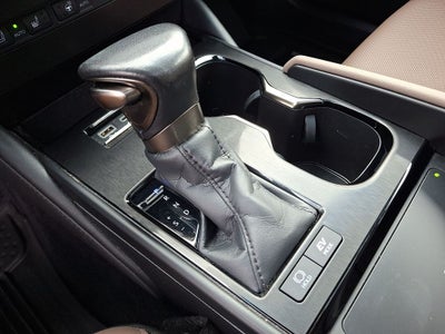 2024 Lexus ES 300h 300h