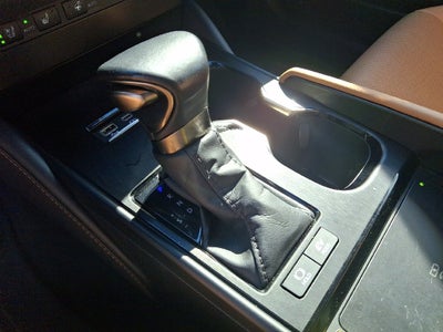 2024 Lexus ES 300h 300h Premium Pkg, Tech Pkg, Wood Trim