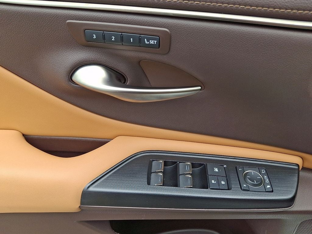 2021 Lexus ES 350 350 w/Navigation