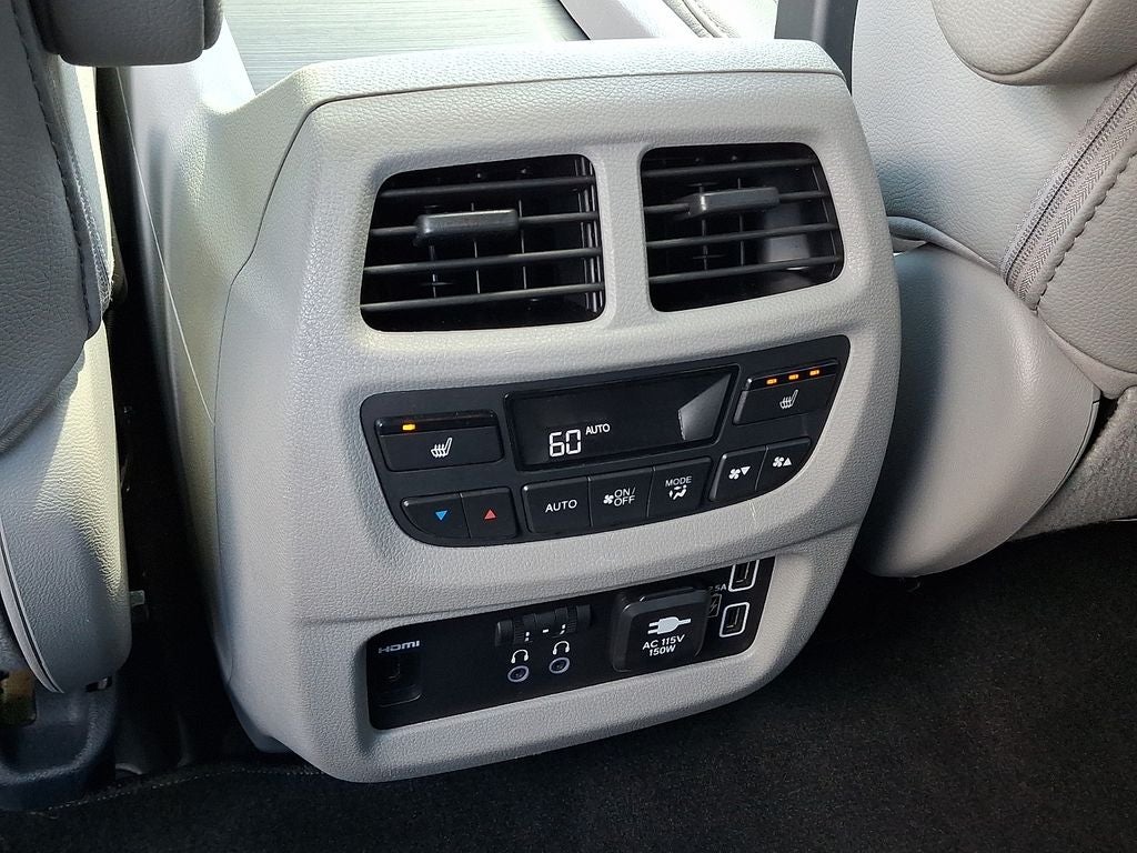 2020 Honda Pilot Touring 8 Passenger