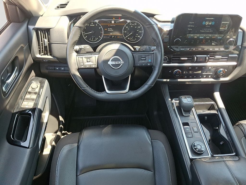 2024 Nissan Pathfinder SL 4WD