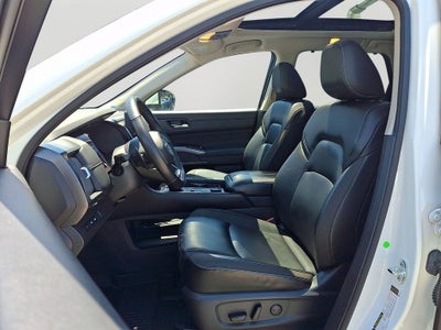 2024 Nissan Pathfinder SL 4WD