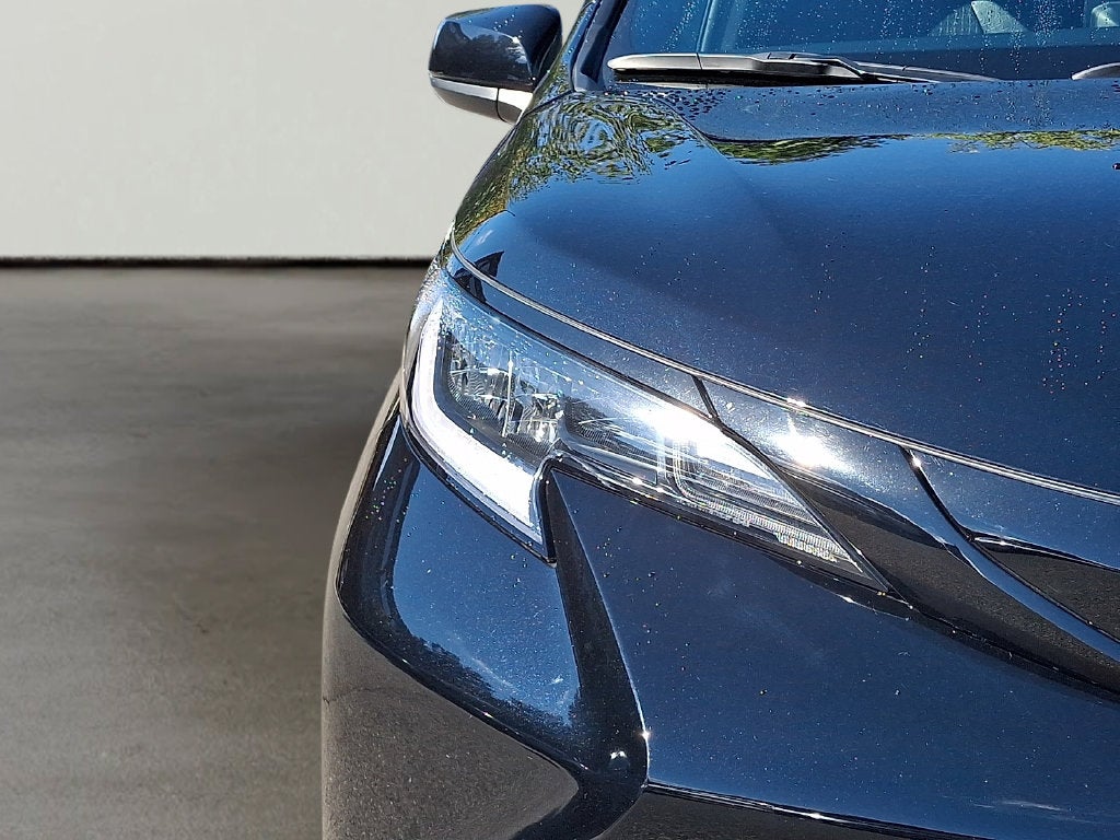 2025 Toyota Sienna Woodland Edition AWD