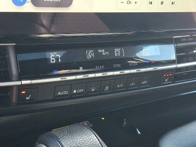 2025 Toyota Sienna Woodland Edition AWD
