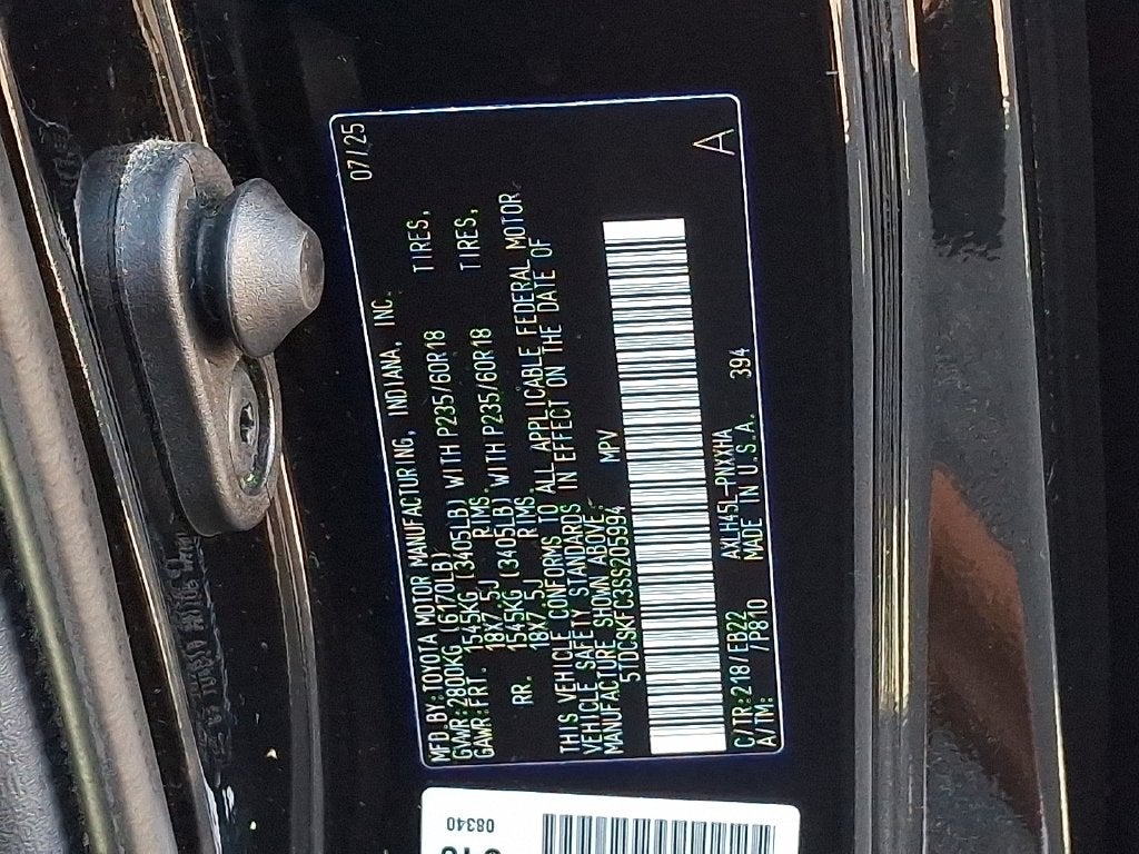 2025 Toyota Sienna Woodland Edition AWD
