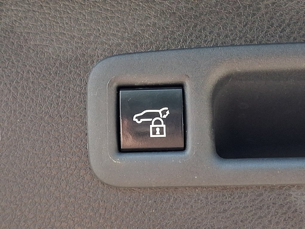 2025 Toyota Sienna Woodland Edition AWD