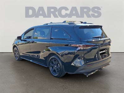 2025 Toyota Sienna Woodland Edition AWD