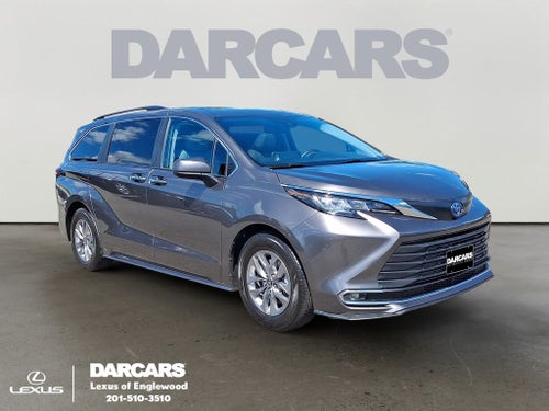 2023 Toyota Sienna XLE