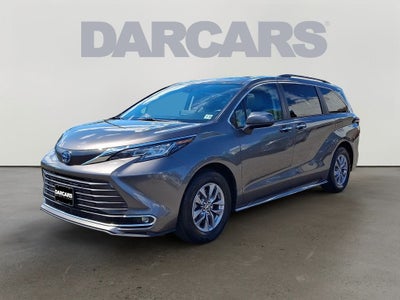 2023 Toyota Sienna XLE