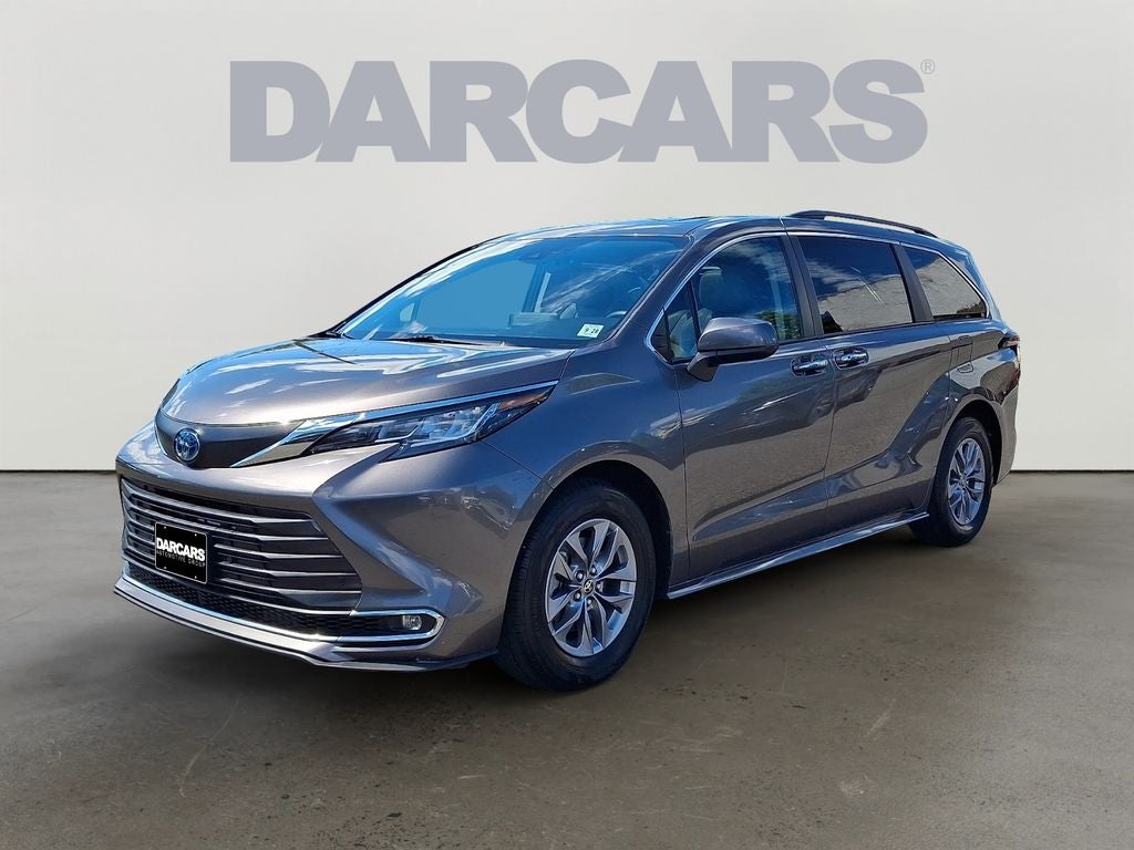 2023 Toyota Sienna XLE
