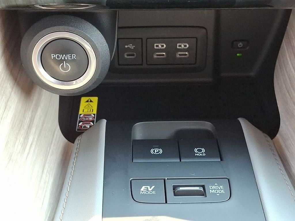 2023 Toyota Venza XLE