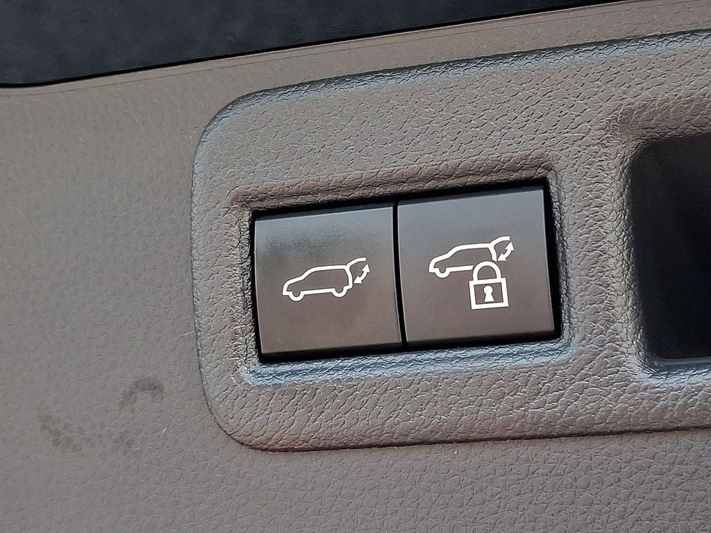 2023 Toyota Venza XLE