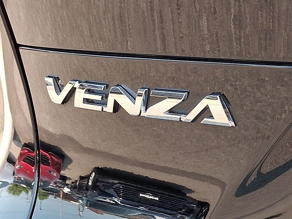 2023 Toyota Venza XLE