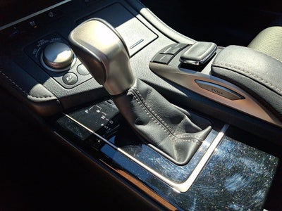 2016 Lexus ES 300h 300h