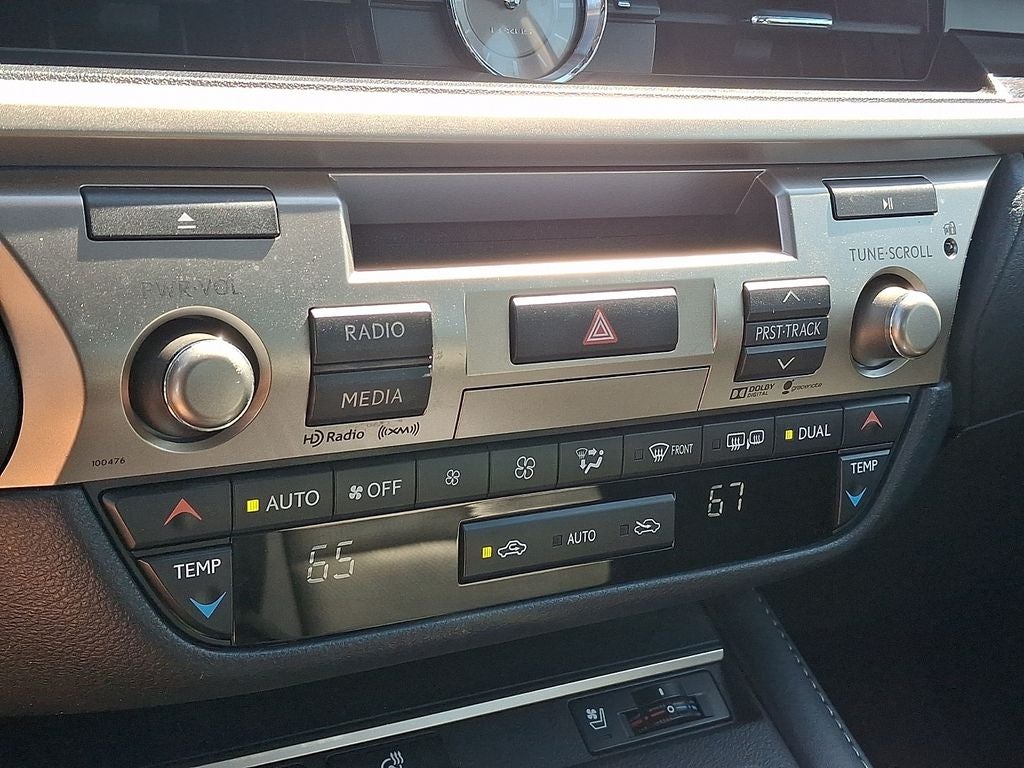 2016 Lexus ES 300h 300h