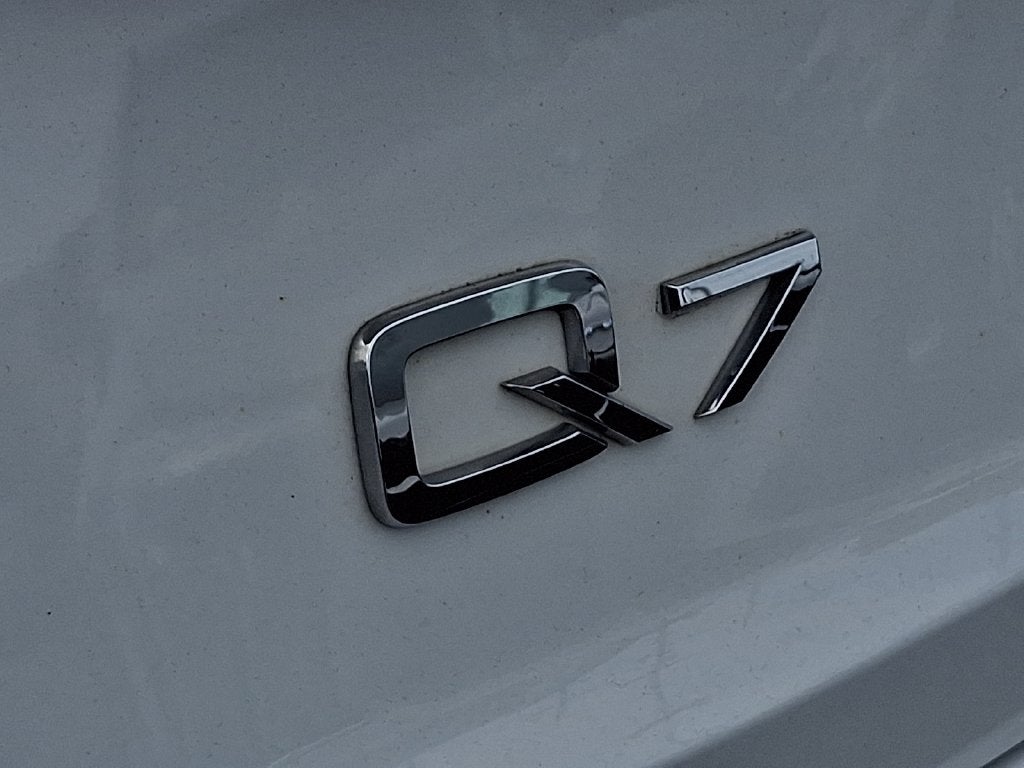 2021 Audi Q7 55 Premium