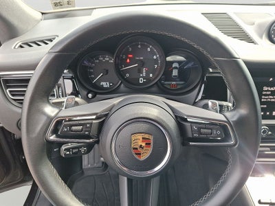2023 Porsche Macan Base