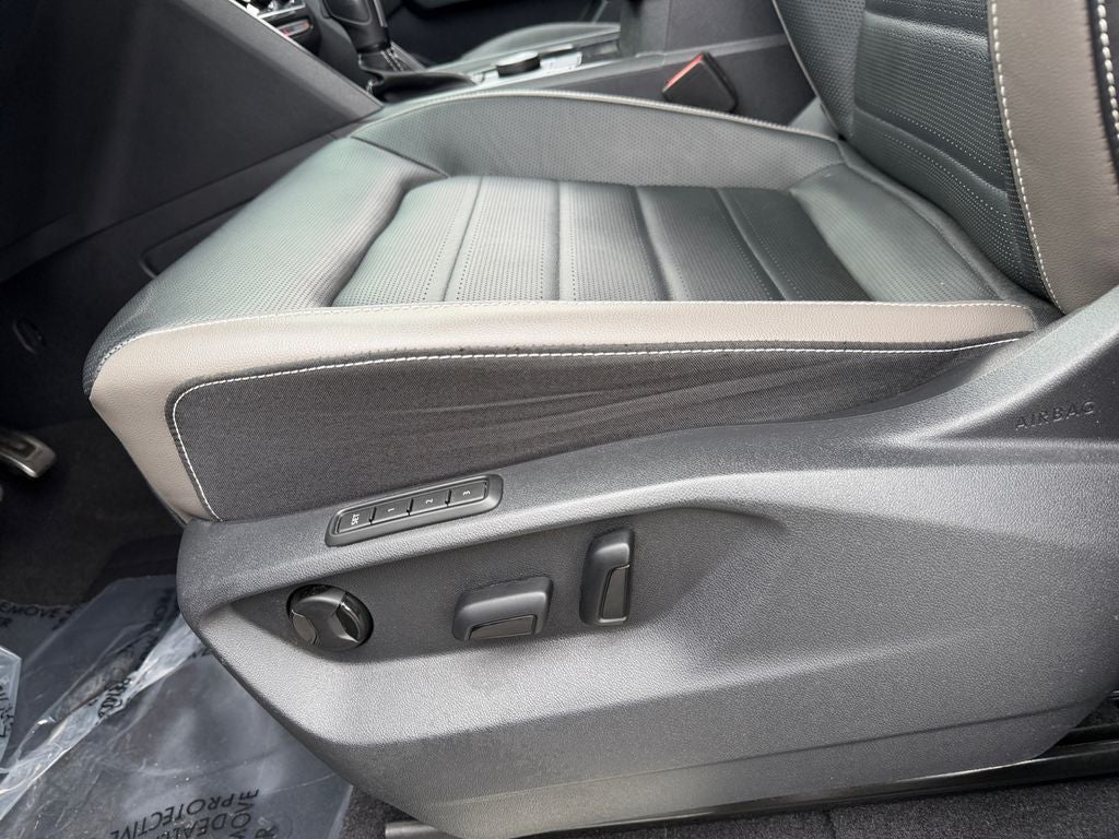 2022 Volkswagen Atlas 3.6L V6 SEL Premium R-Line