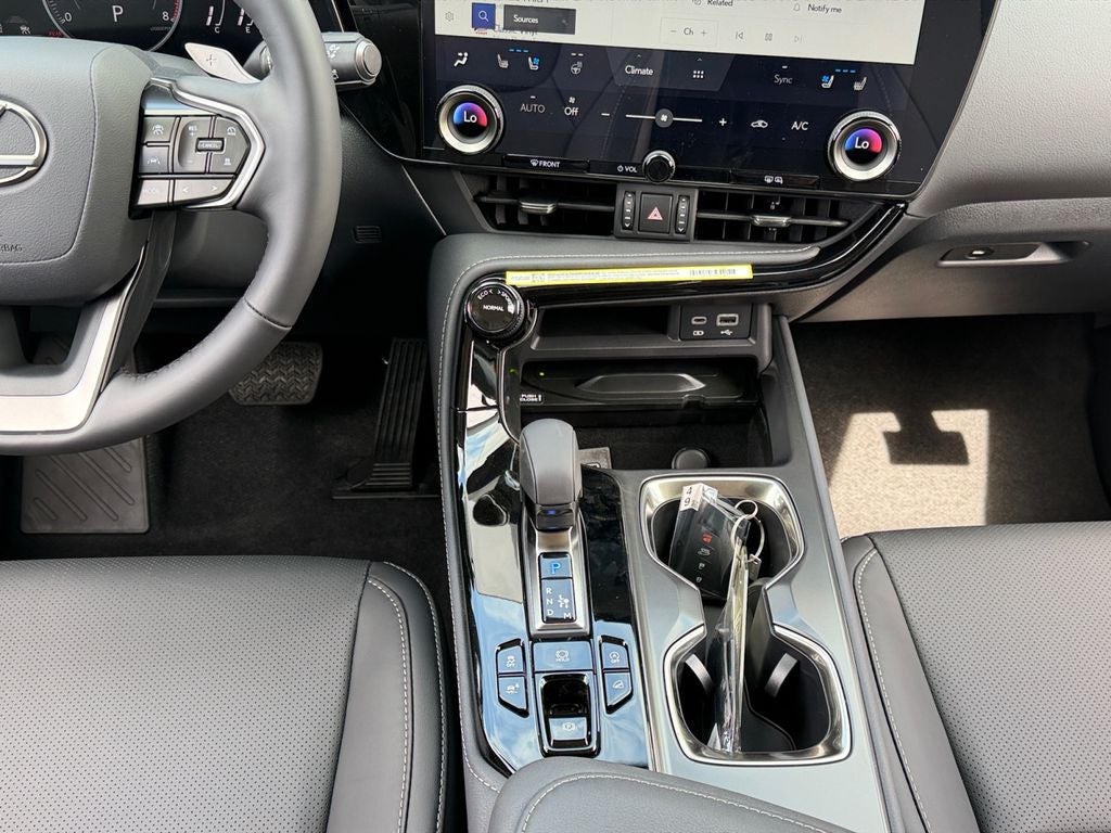 2026 Lexus NX PREMIUM