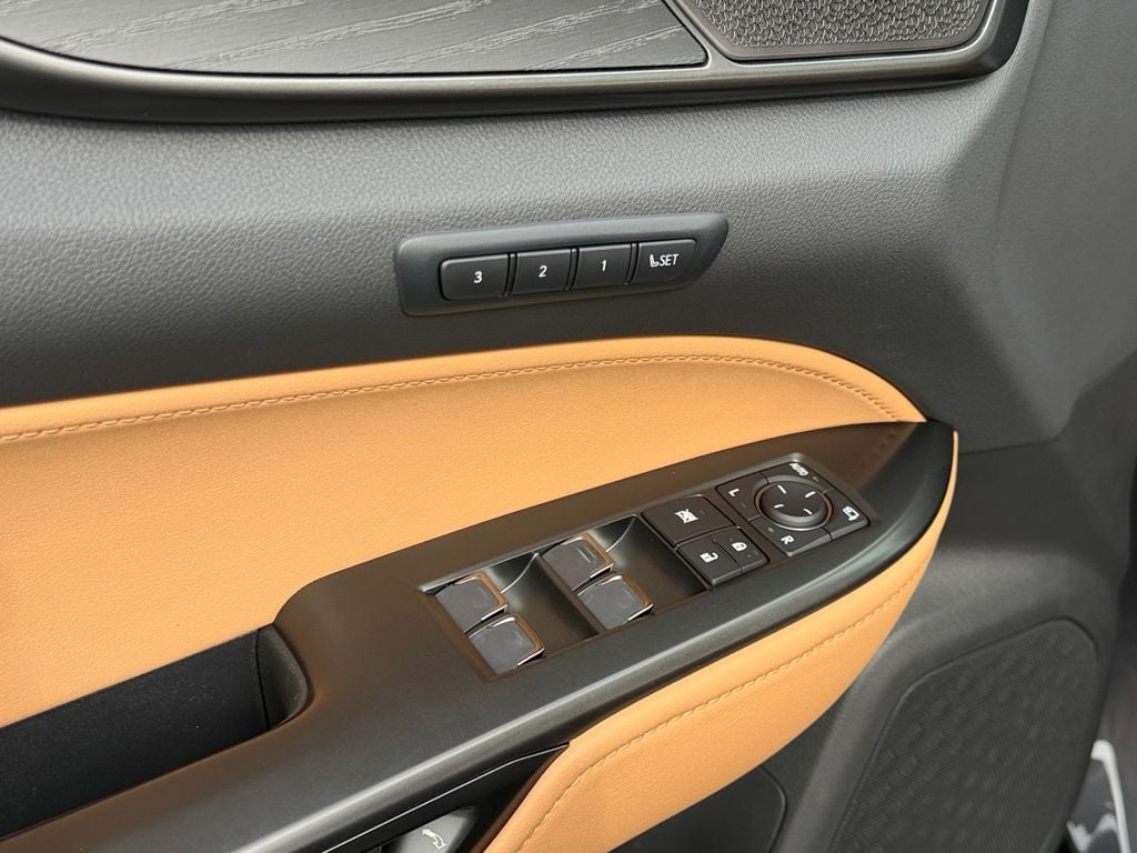 2026 Lexus NX LUXURY AWD