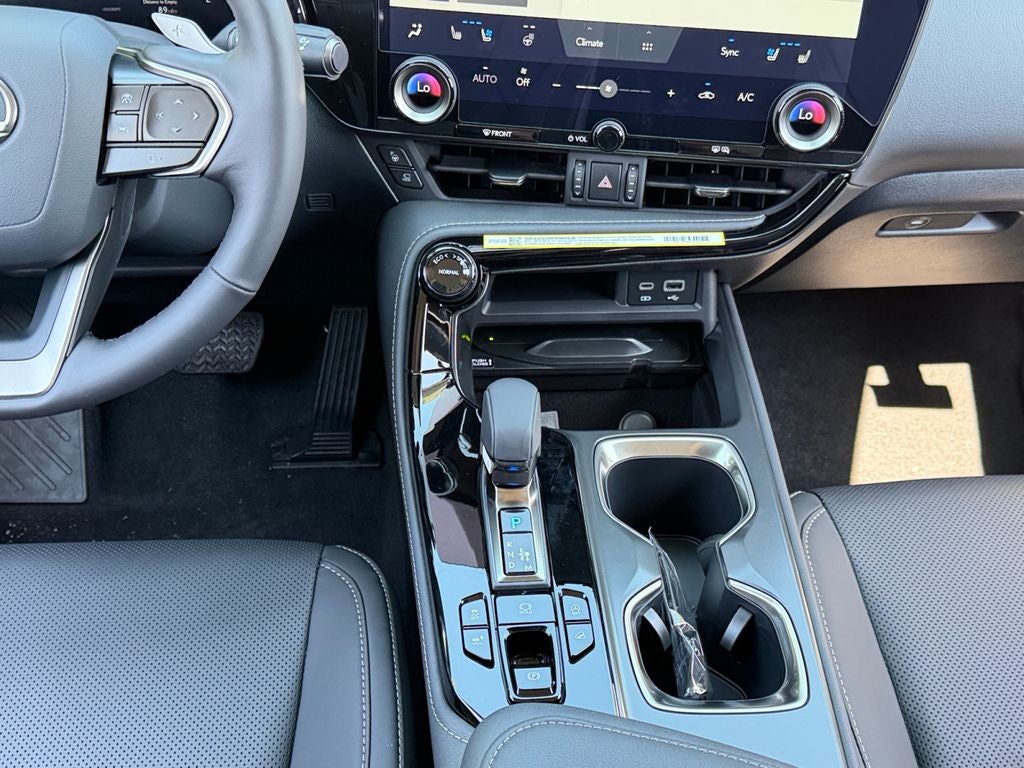 2026 Lexus NX LUXURY AWD