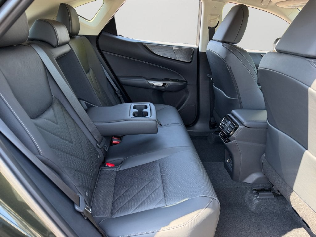 2026 Lexus NX LUXURY AWD