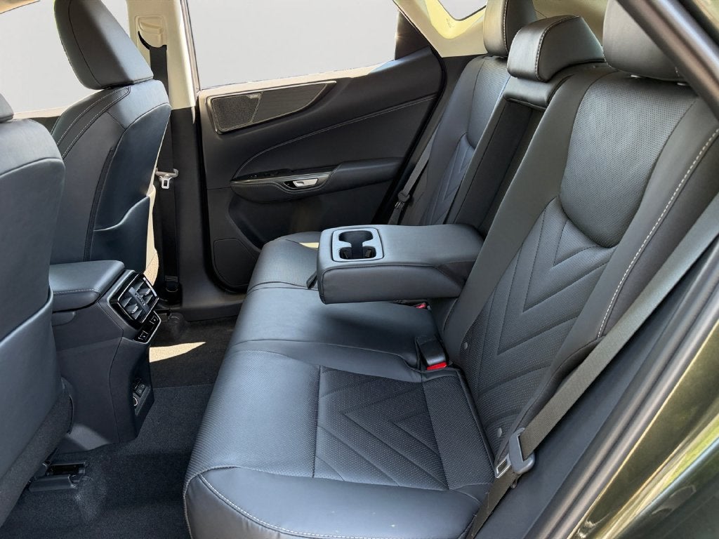 2026 Lexus NX LUXURY AWD