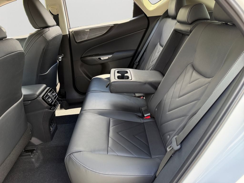 2026 Lexus NX LUXURY AWD