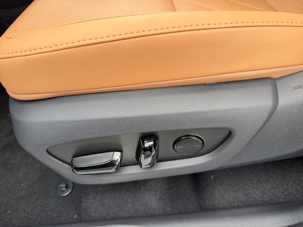 2026 Lexus NX LUXURY AWD