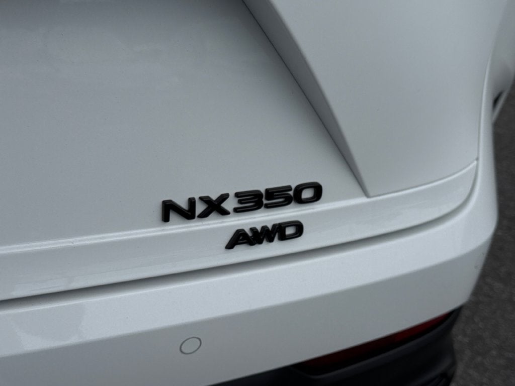 2026 Lexus NX LUXURY AWD