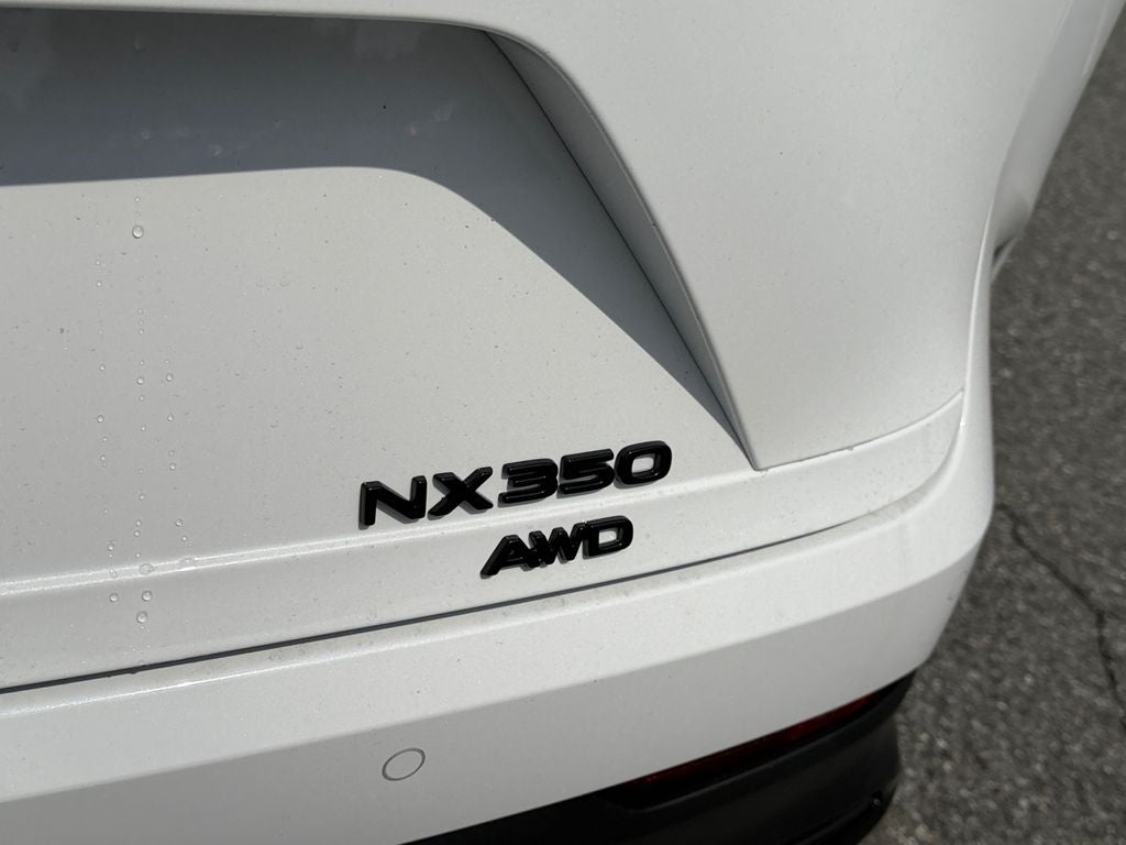 2026 Lexus NX LUXURY AWD
