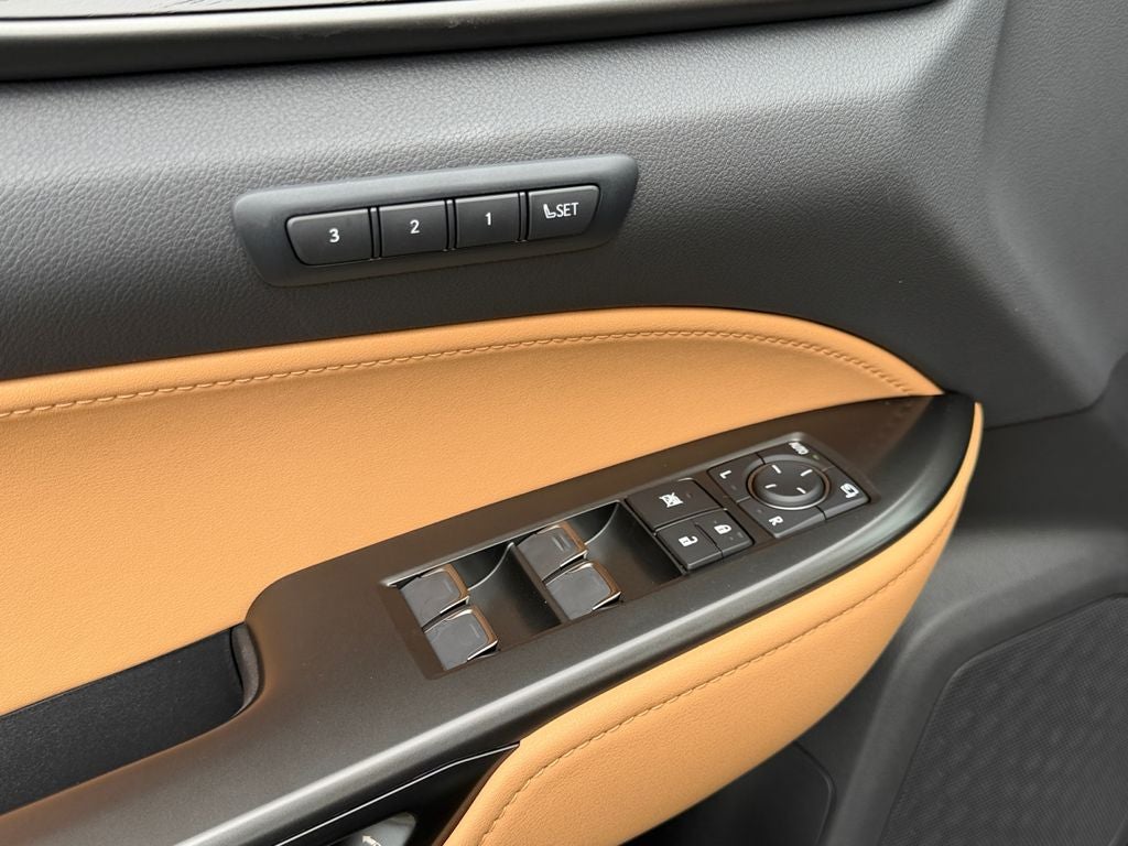 2026 Lexus NX LUXURY AWD
