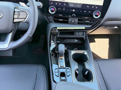 2026 Lexus NX LUXURY AWD