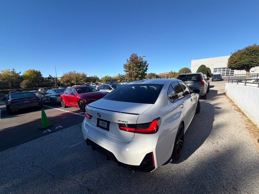 2023 BMW 3 Series 330i xDrive