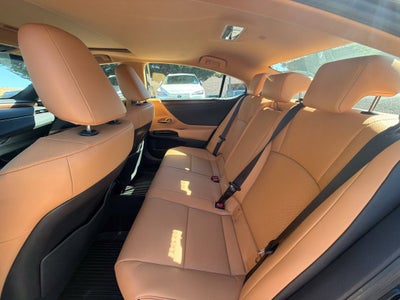 2025 Lexus ES 300h 300h