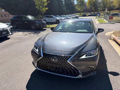 2025 Lexus ES 300h 300h