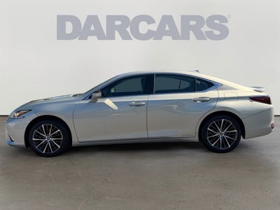 2022 Lexus ES 300h 300h