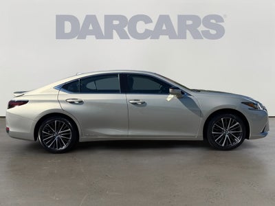 2022 Lexus ES 300h 300h
