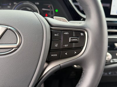2025 Lexus ES 300h 300h