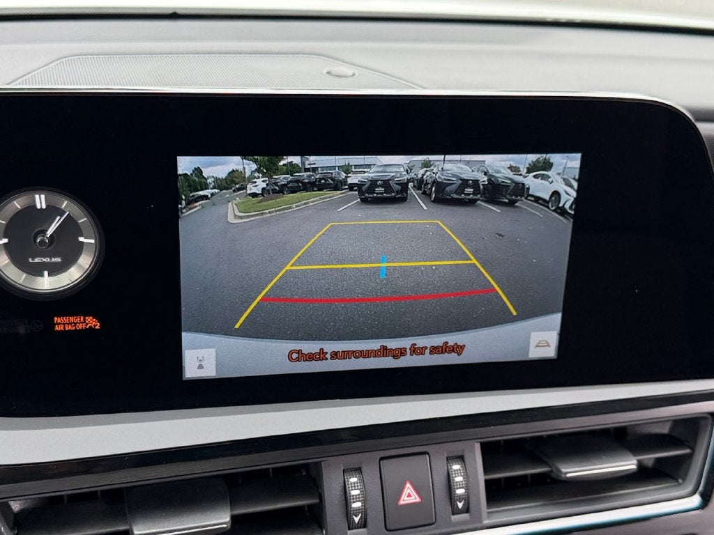 2025 Lexus ES 300h 300h
