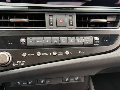 2025 Lexus ES 300h 300h