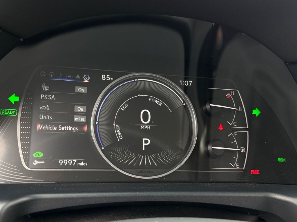 2025 Lexus ES 300h 300h
