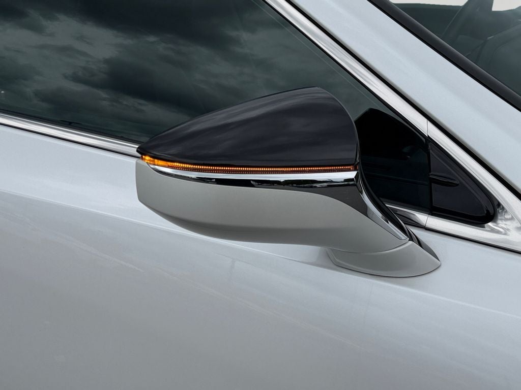 2025 Lexus ES 300h 300h