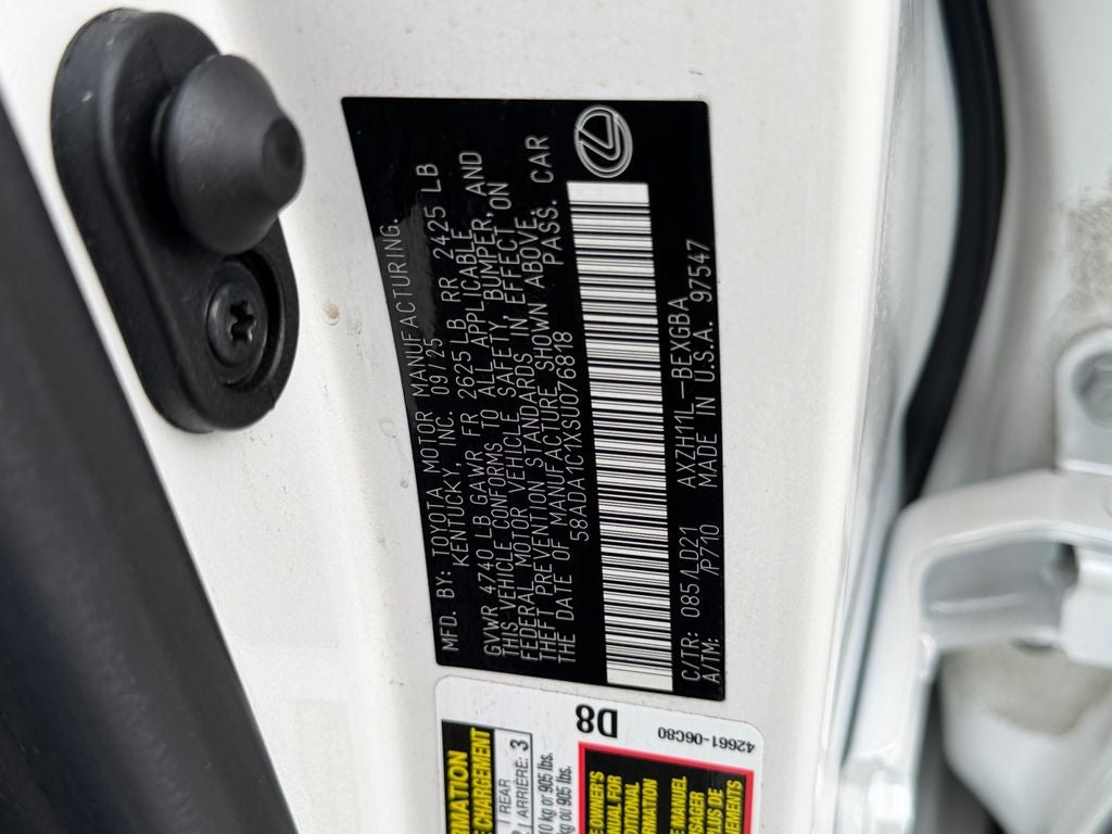 2025 Lexus ES 300h 300h
