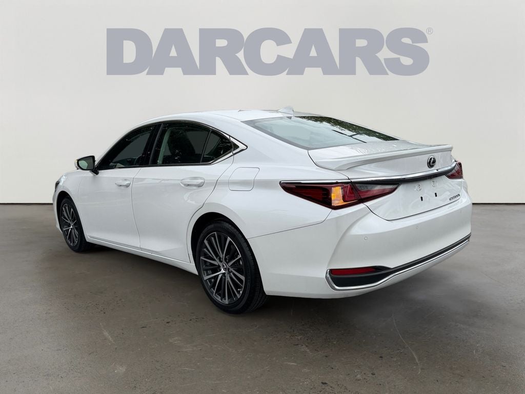 2025 Lexus ES 300h 300h