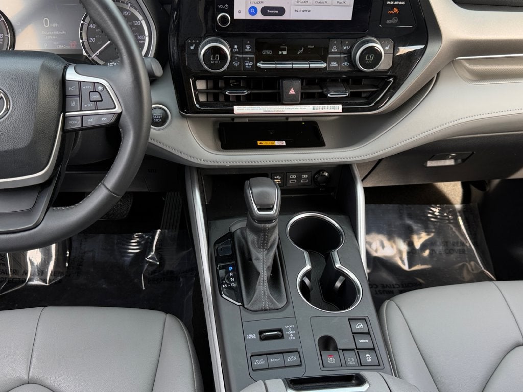 2024 Toyota Highlander XLE