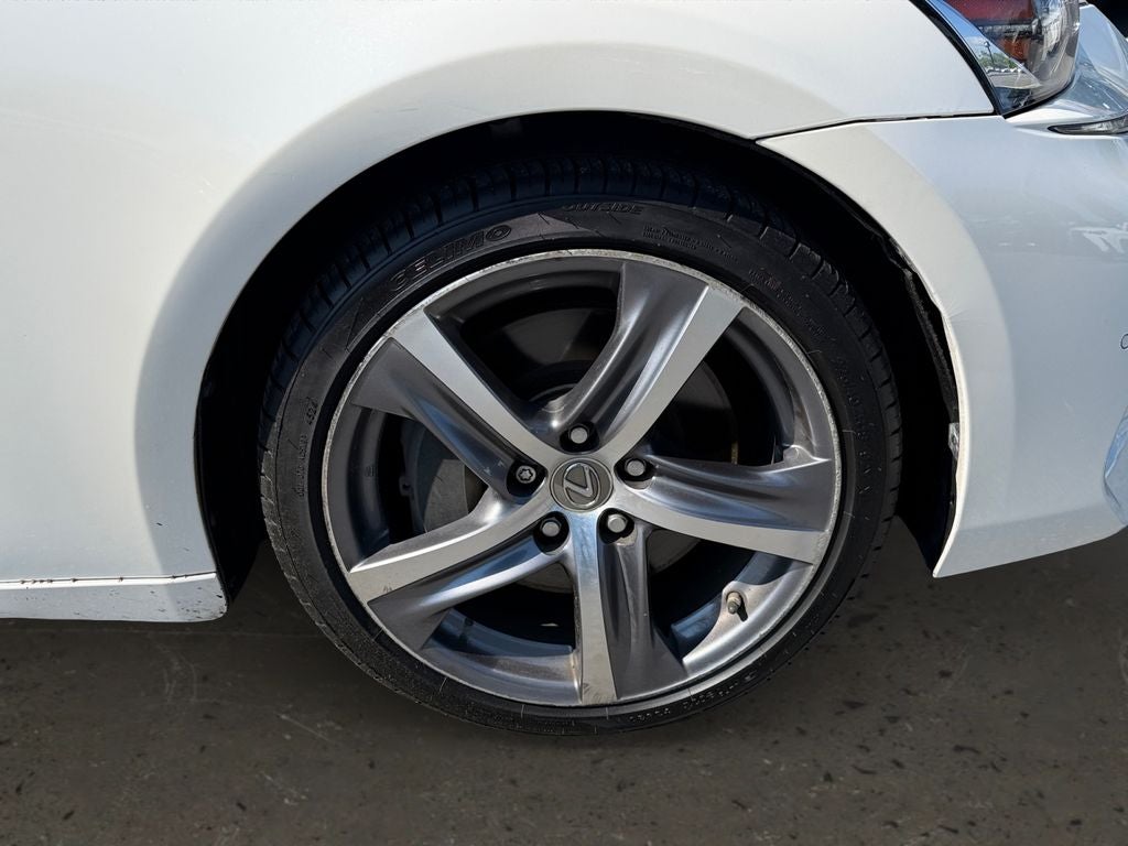 2017 Lexus IS 200t 200t